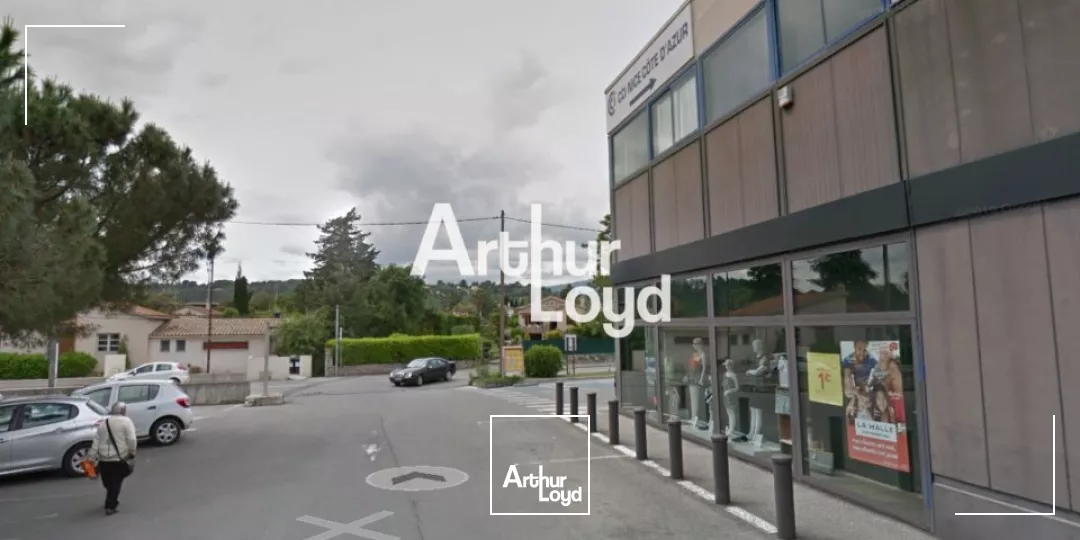 Bureaux 558 m² à louer - Situation centrale - Grasse Quartier Val Paoute